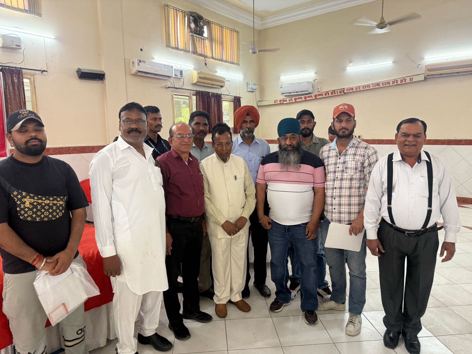 पूर्व केंद्रीय मंत्री सोम प्रकाश एवं मैडम अनीता सोम प्रकाश के निवास पर मनाया गया भारतीय जनता पार्टी का 46वां स्थापना दिवस